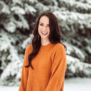 Meet your Posher, Dana